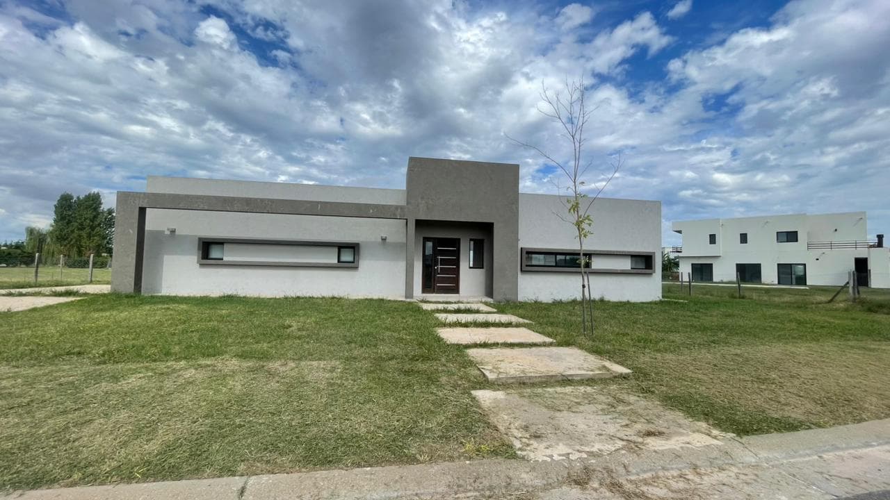 Casa en Venta en San Sebastián Area 1 - 1