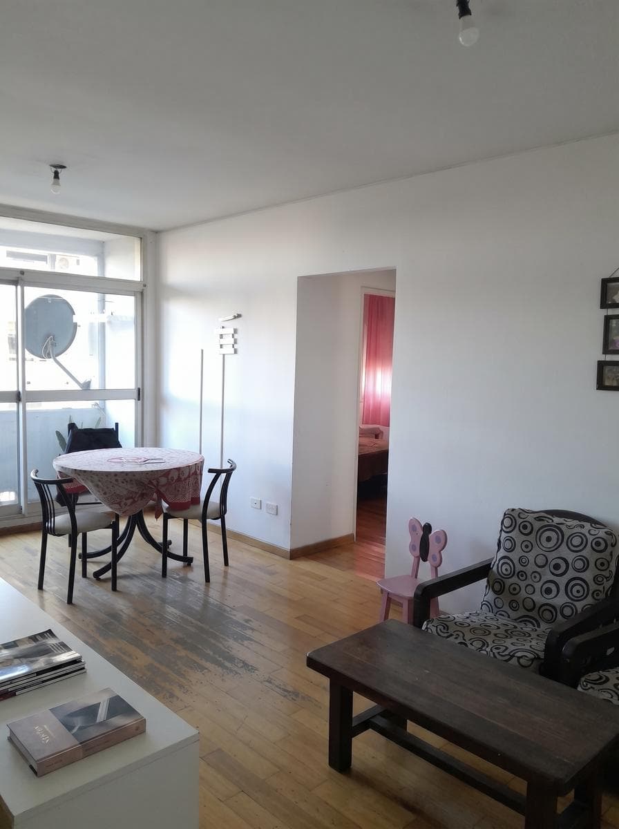 Departamento en venta - 2 Dormitorios 1 Baño - Avellaneda - 1