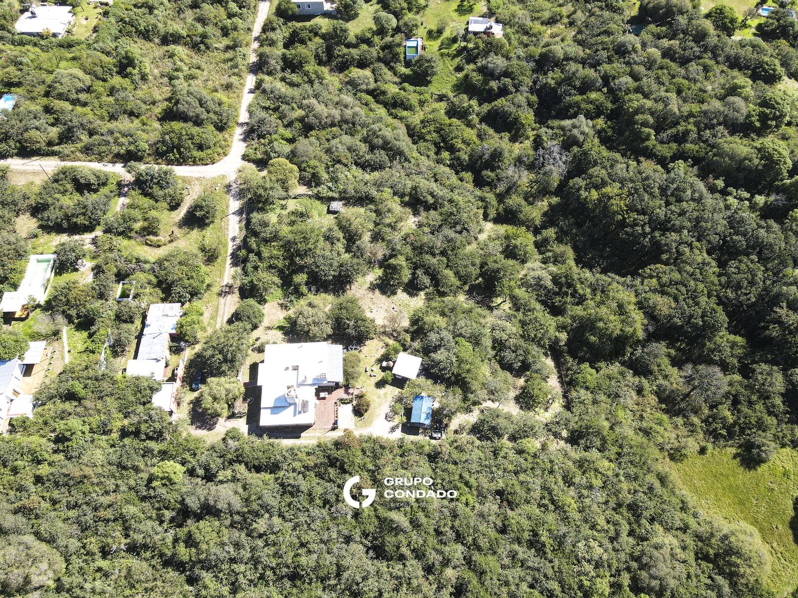 ¡AMPLIA CASA EN VENTA UBICADA EN LA GRANJA - CORDOBA! - 1