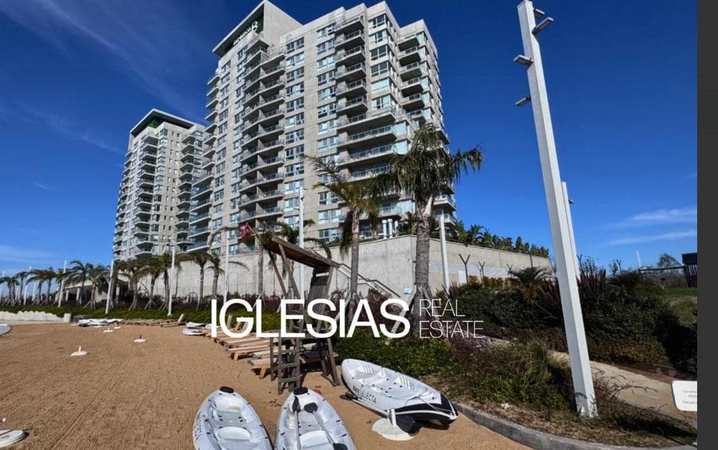 Departamento EN VENTA en Remeros Beach 3 dormitorios - 1