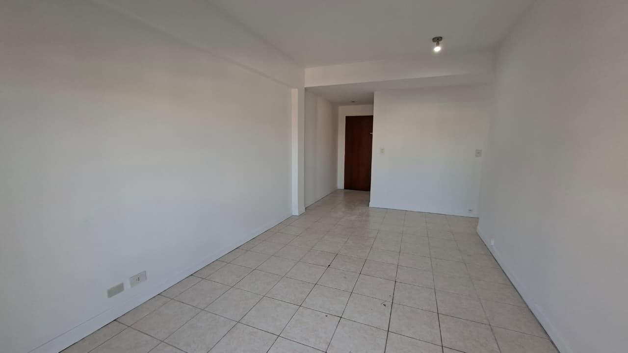 3 ambientes al frente vista panorámica. 2 baños. Mucha luz. Cochera. - 1