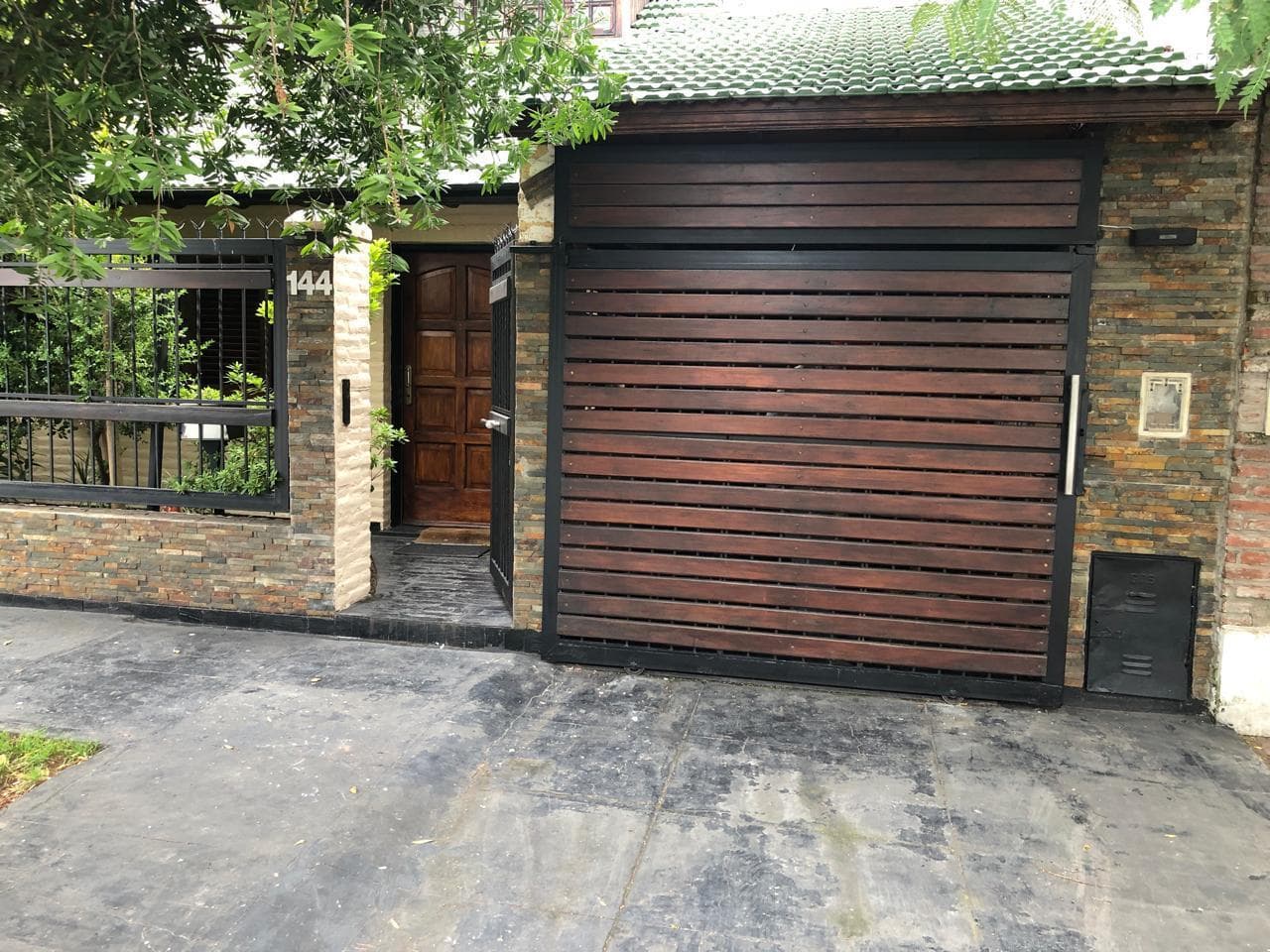 Casa en Quilmes Centro , 5 ambientientes con pileta y garage - 1