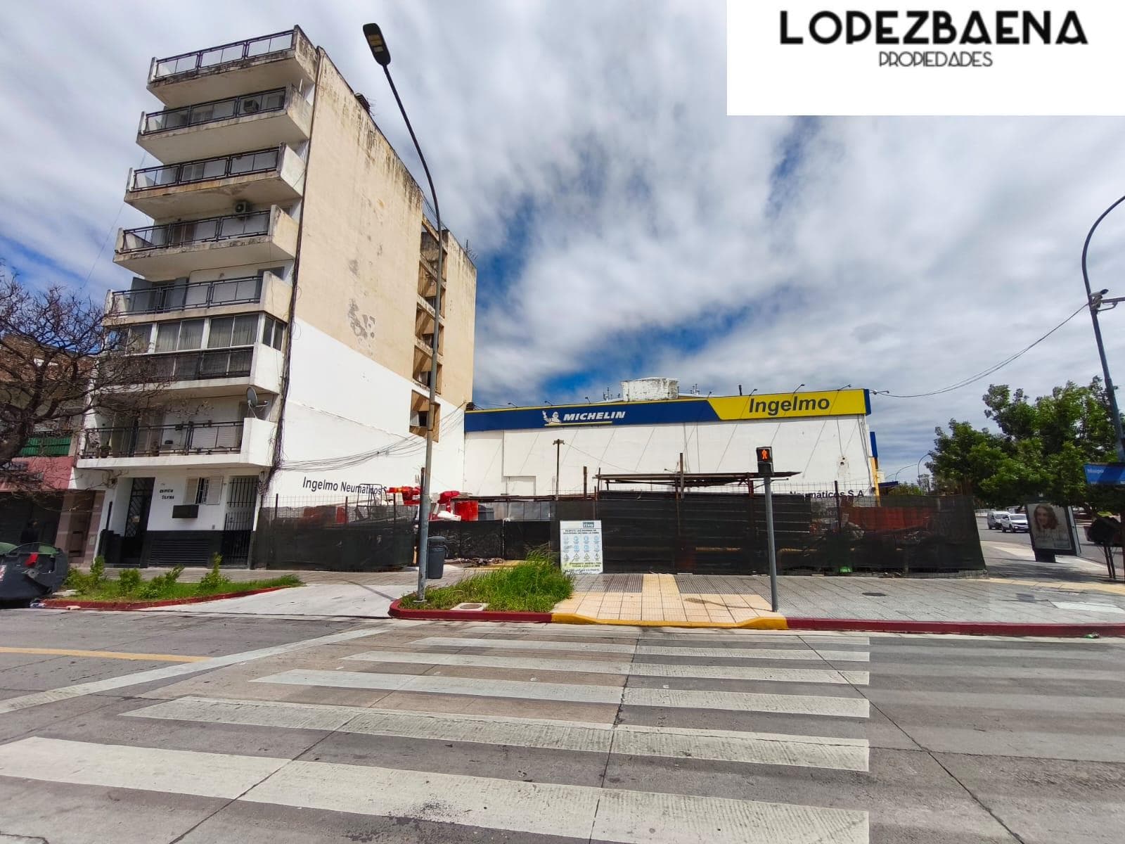 Lote de terreno en Alquiler - Posibilidad ser Deposito, Galpon, Cocheras - Centro de Cba - 1