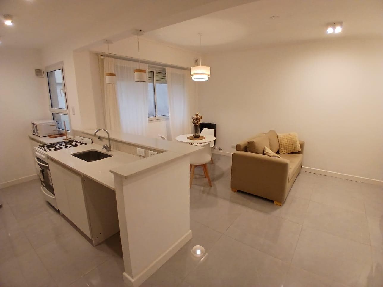 Departamento 2 ambientes reciclado y amoblado - 1