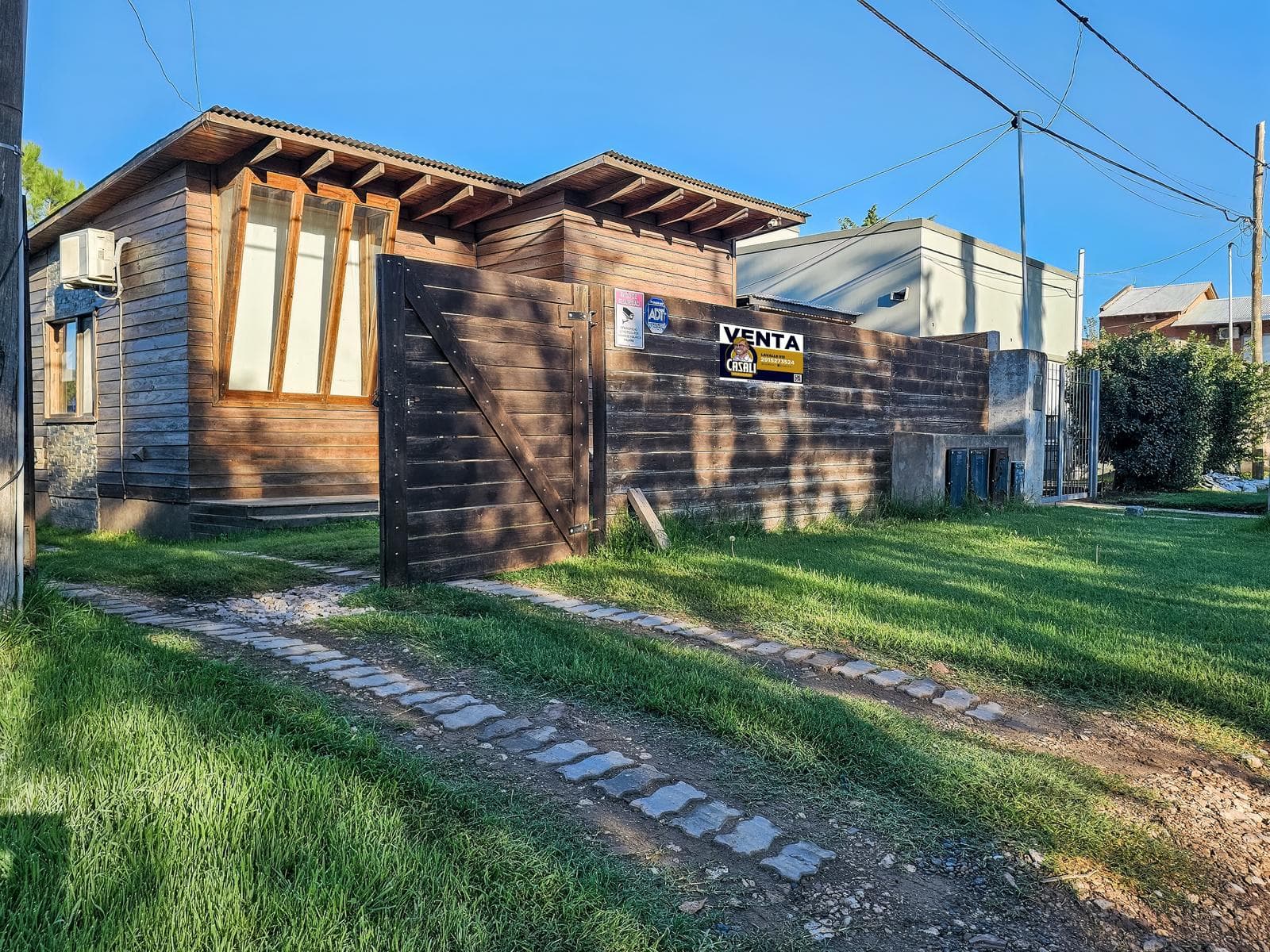 Propiedad ideal renta: 3 unidades independientes en un mismo lote - 1