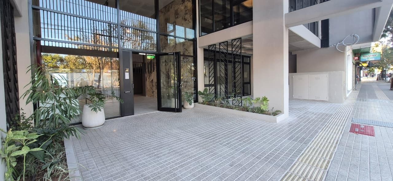 VENTA departamento 2 dormitorios + cochera - 1