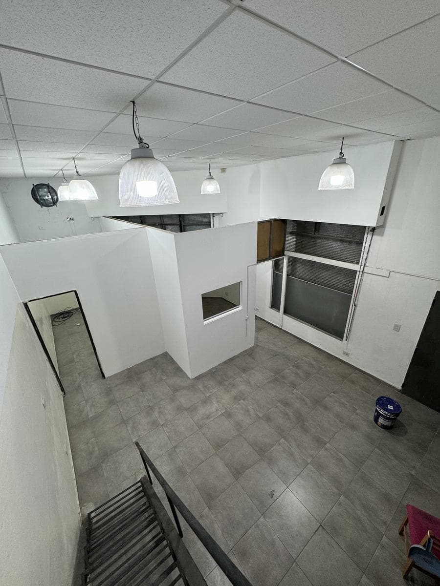 VENTA - LOCAL COMERCIAL - BARRIO PARQUE - 1