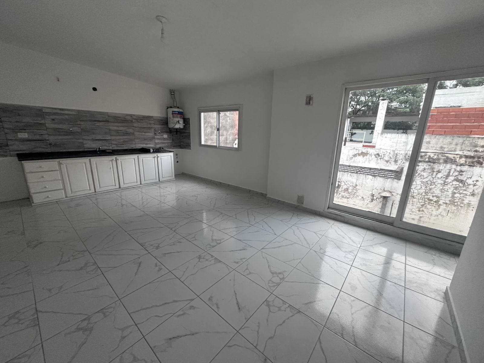 Departamento 3 dormitorios tipo ph!! Alta Cba!! - 1