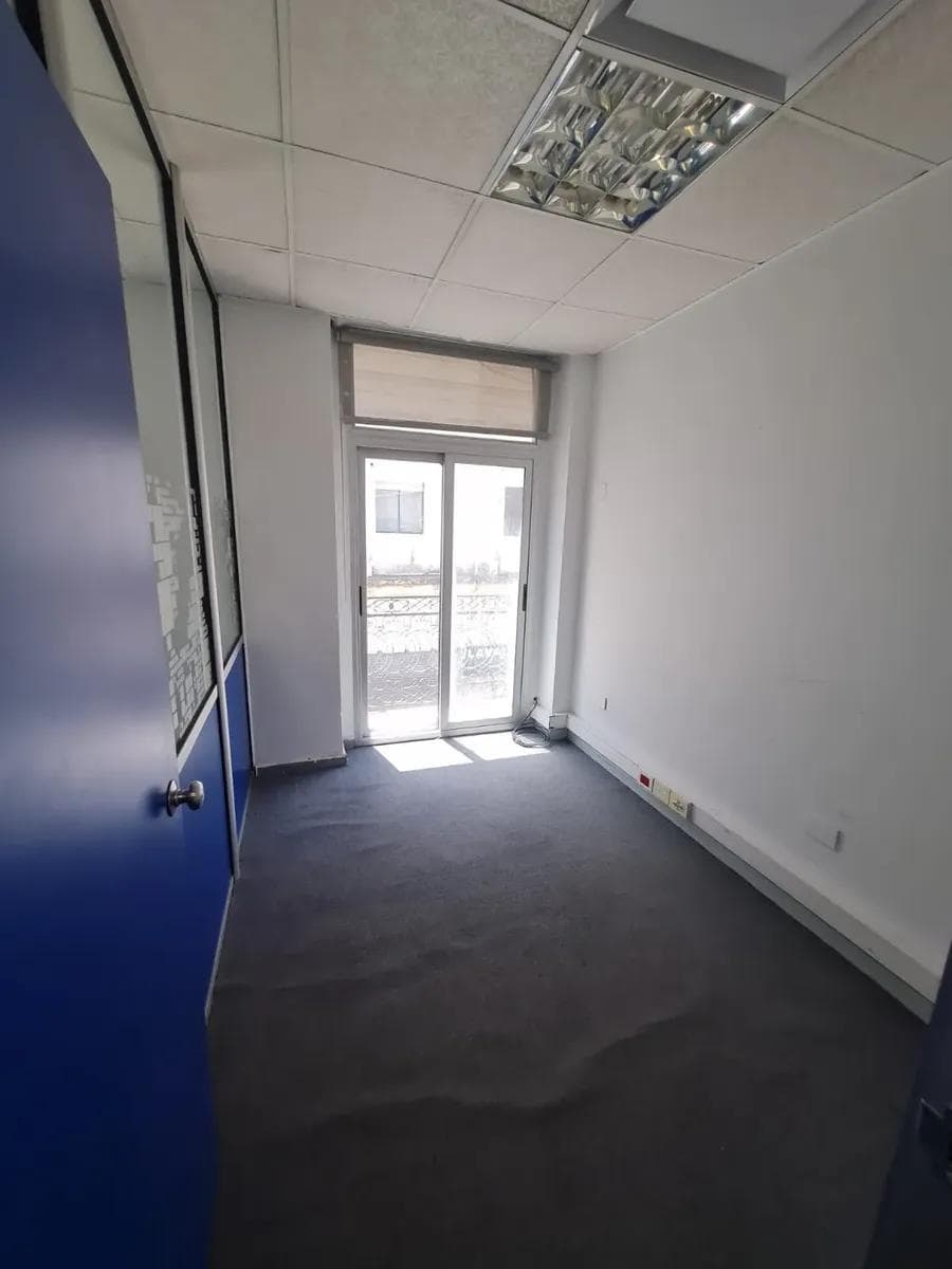 Oficina en alquiler - 2 Baños - Monserrat - 1