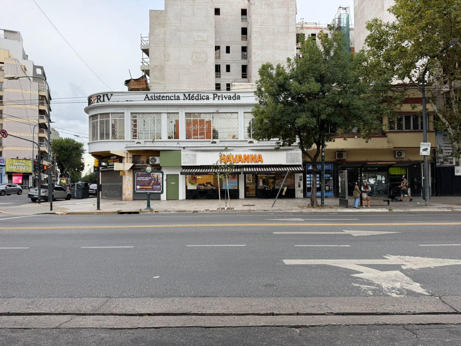 Venta Local en Parque Chas - 1