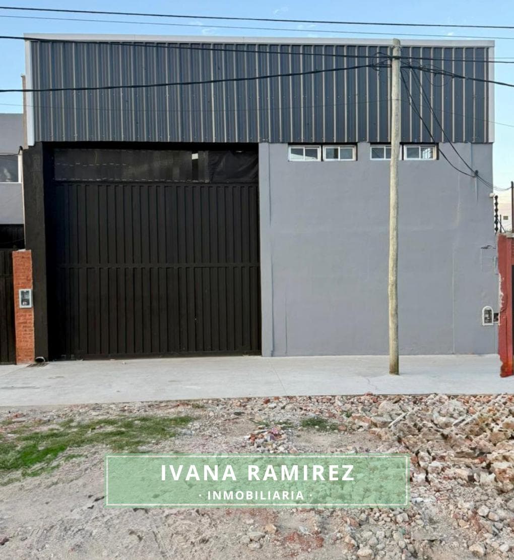 Galpón en alquiler sobre Av. Pres. Juan Domingo Perón , Merlo - 1