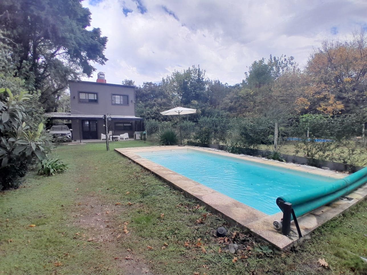 Casa 3 Ambientes con Quincho y Pileta - 1