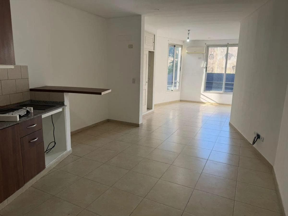 Departamento en alquiler en Moreno centro - 1