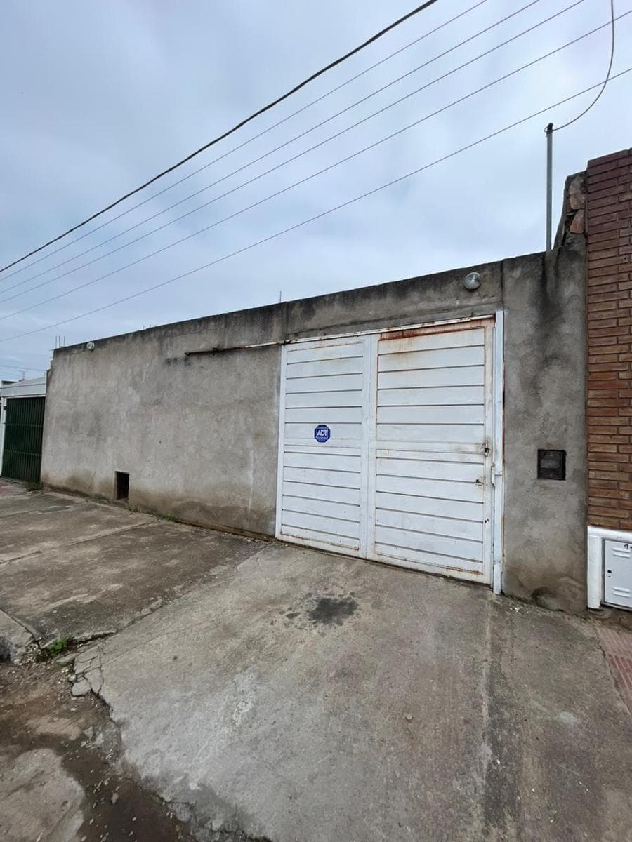 ATENCION COMERCIANTES!! ALQUILER INMUEBLE P/ DIFERENTES USOS B°ALTAMIRA - 1