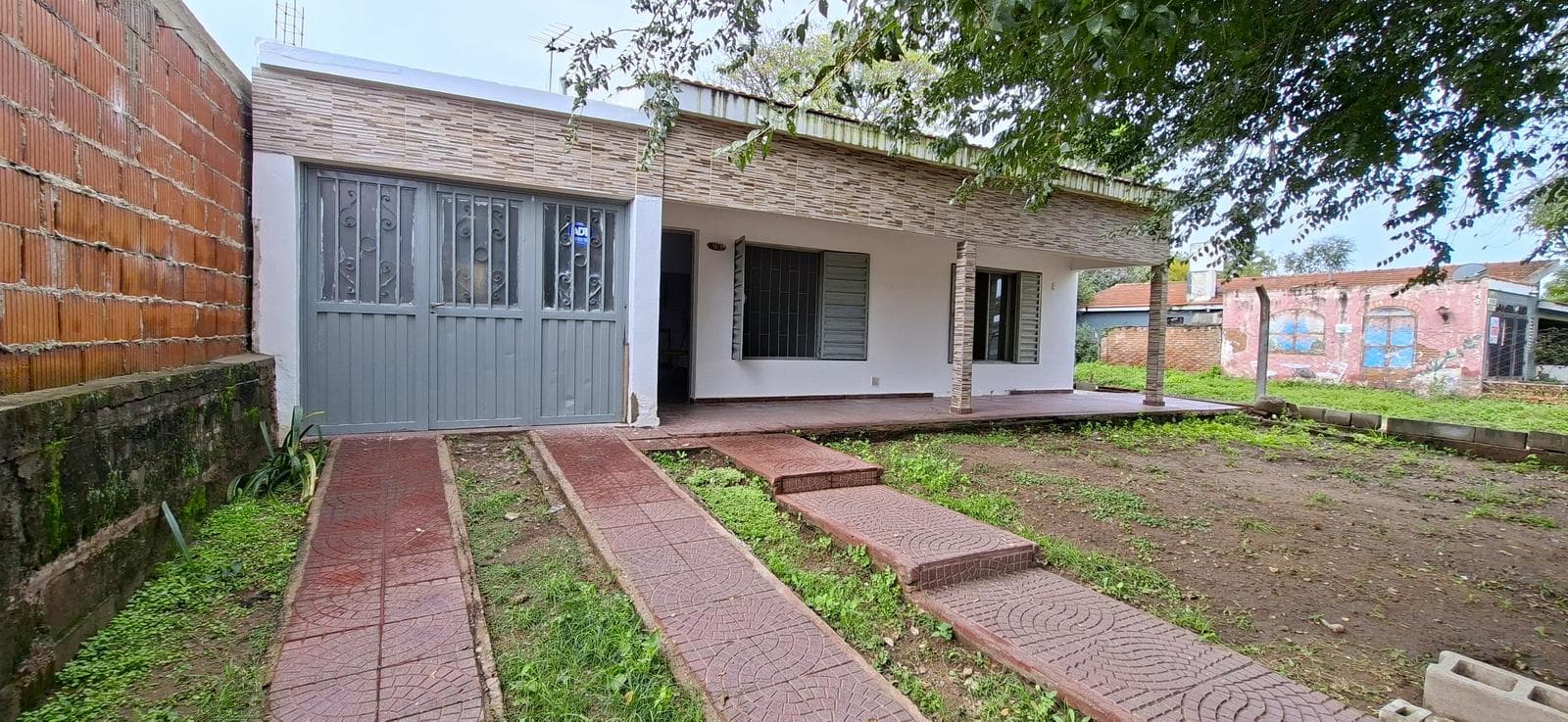 ALQUILER CASA 3 DORMITORIOS CON COCHERA SAN ROQUE - 1