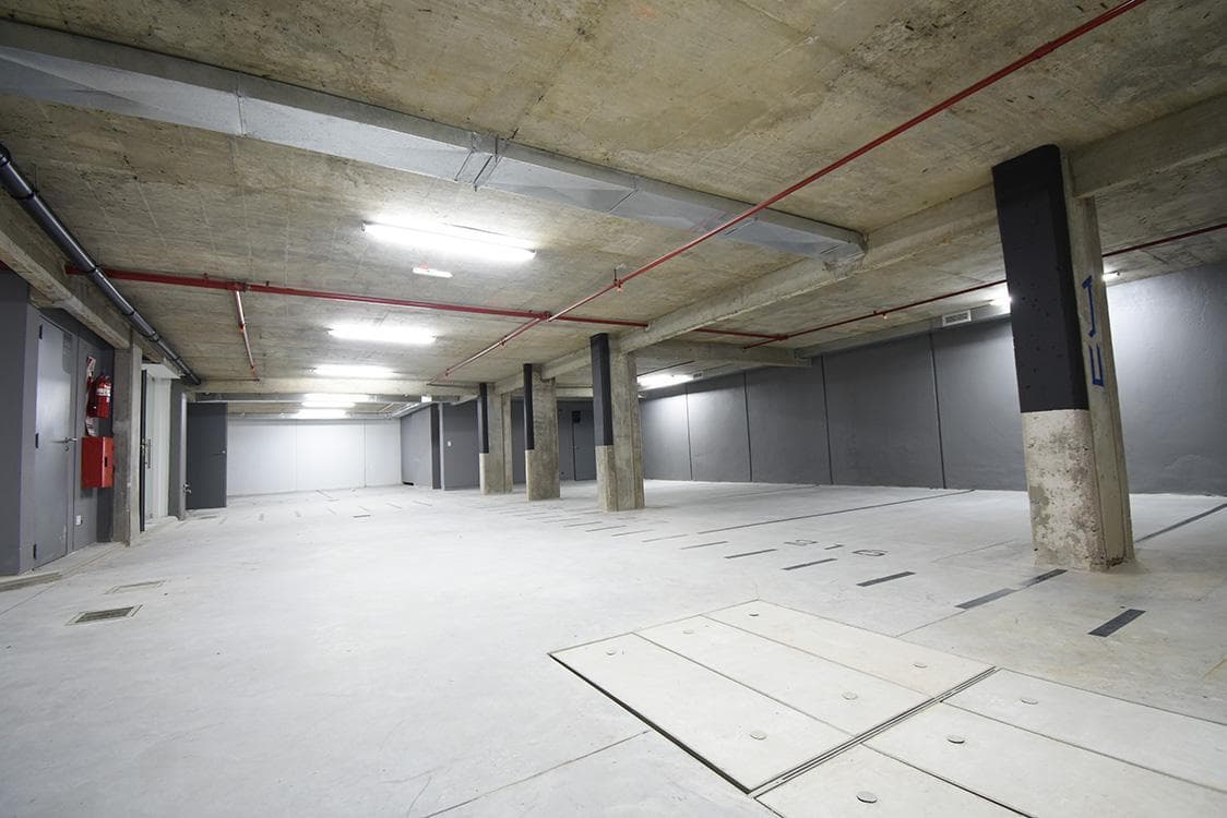 Venta Cocheras y Bauleras en Edificio premium de Villa Del Parque. Anticipo y Financiacion. - 1