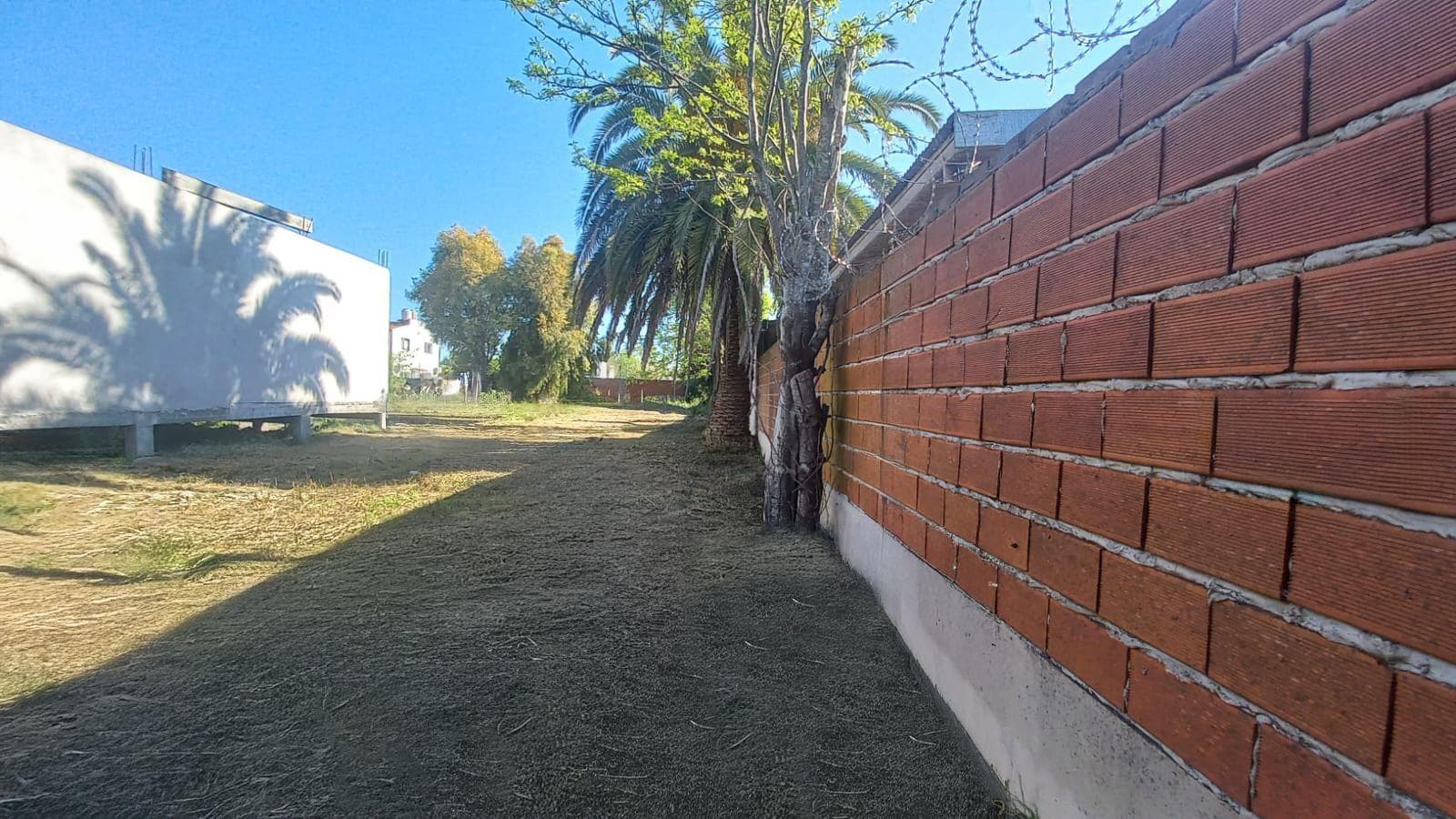 Terreno en Villa Castells, 10 x 60 metros, escritura - 1