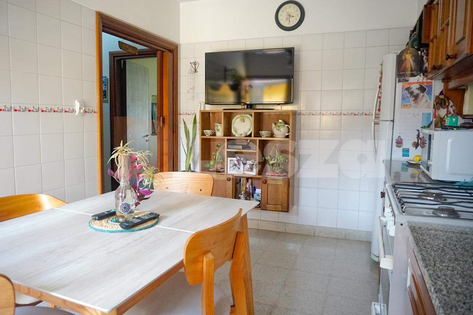 Casa de 3 ambientes con jardin - 1