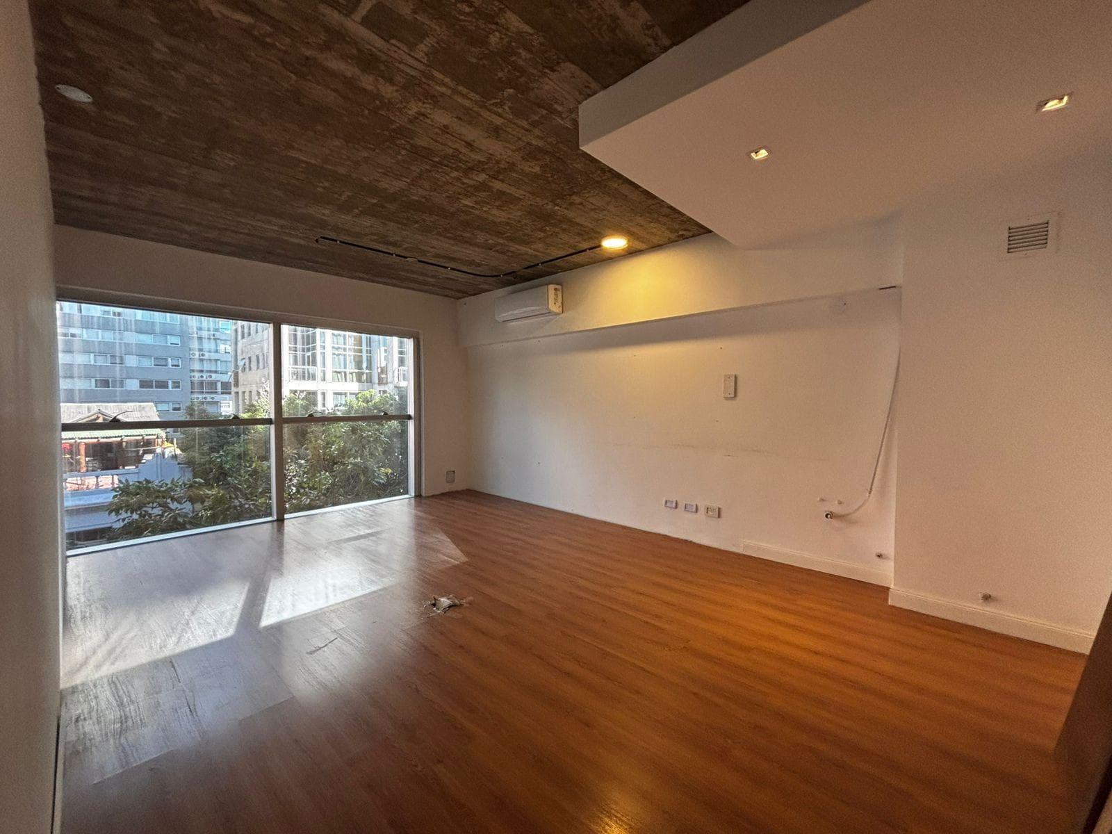 NUEVO INGRESO !!! - Fitz Roy 1988 - tercer piso - con aires acondicionados - 1