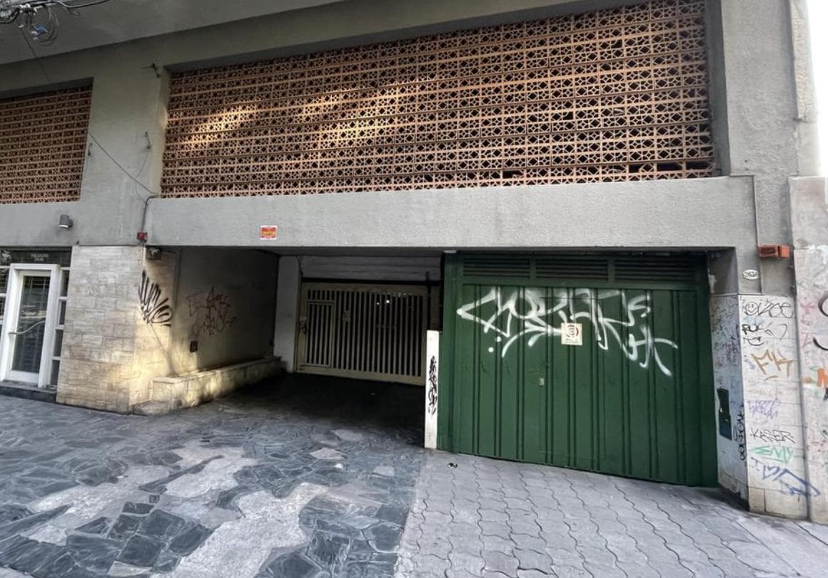 Cochera en Plaza Mitre - 1