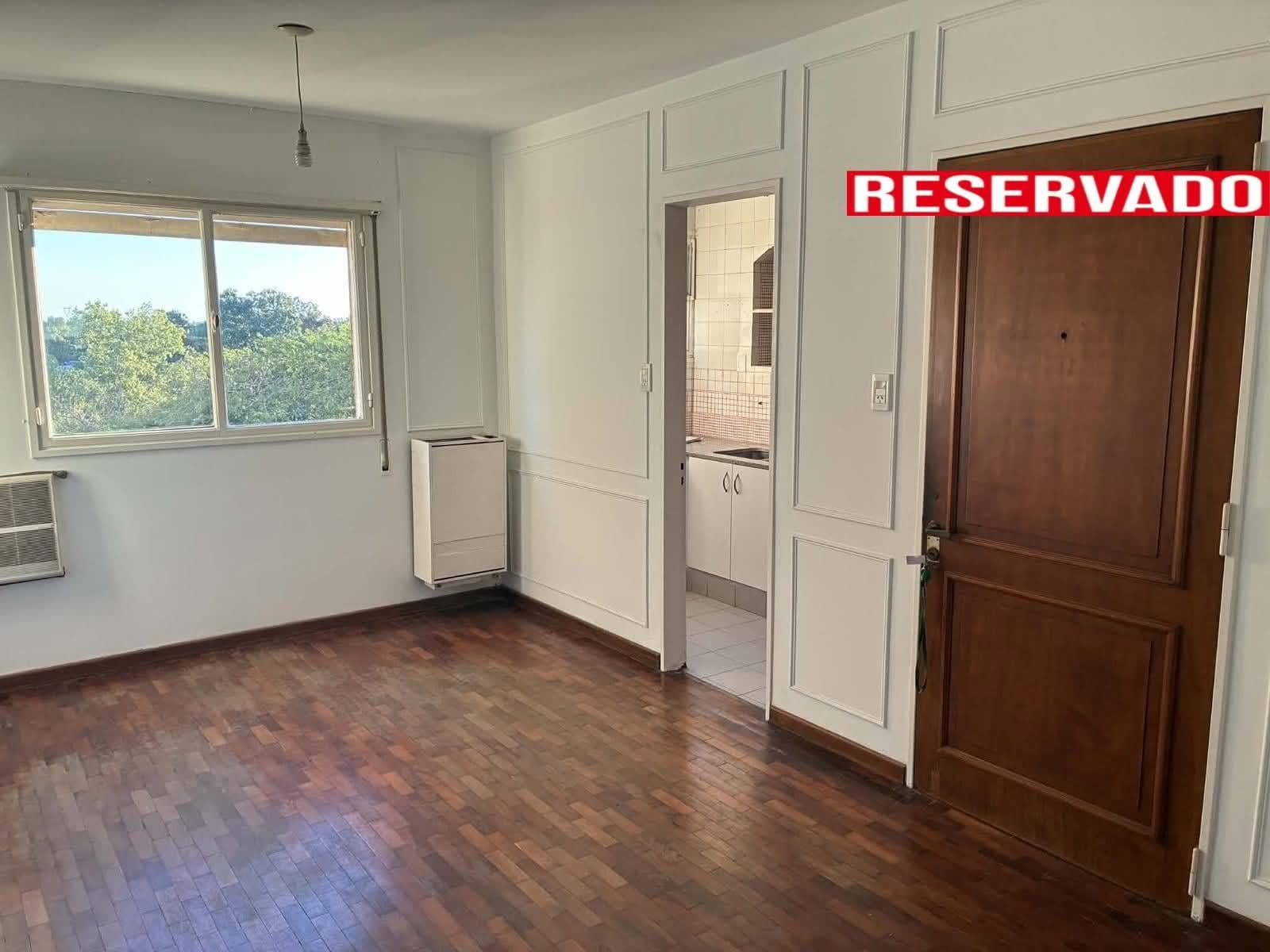 Amplio Departamento 3 Dorm en B° Sur - 1