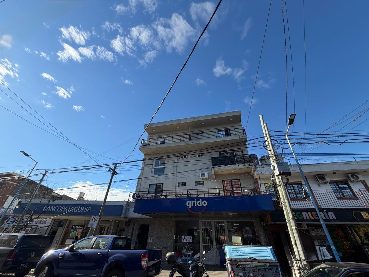 Tres ambientes céntrico en alquiler - ID 3669 - 1