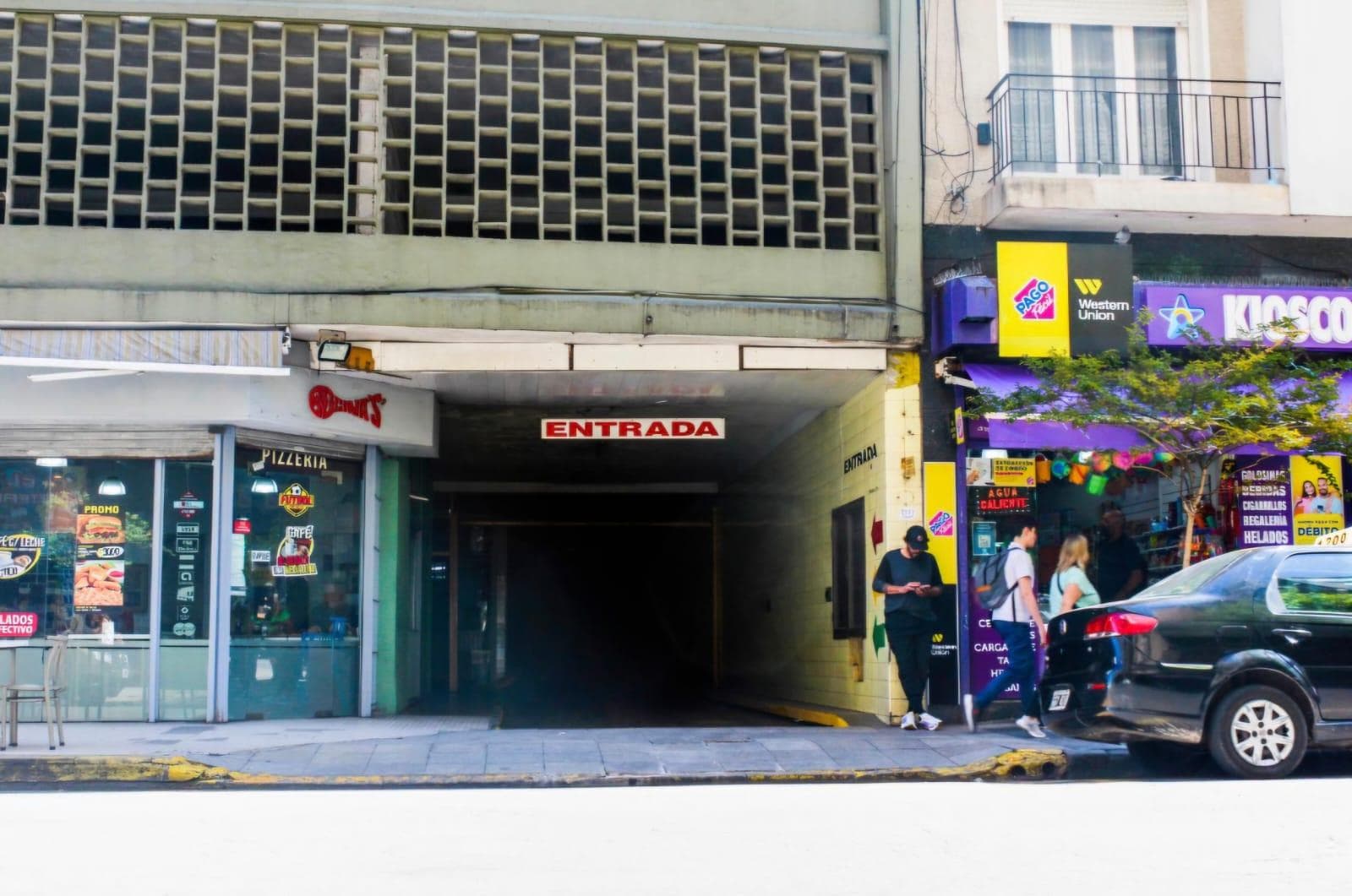 Cochera en Centro - 1