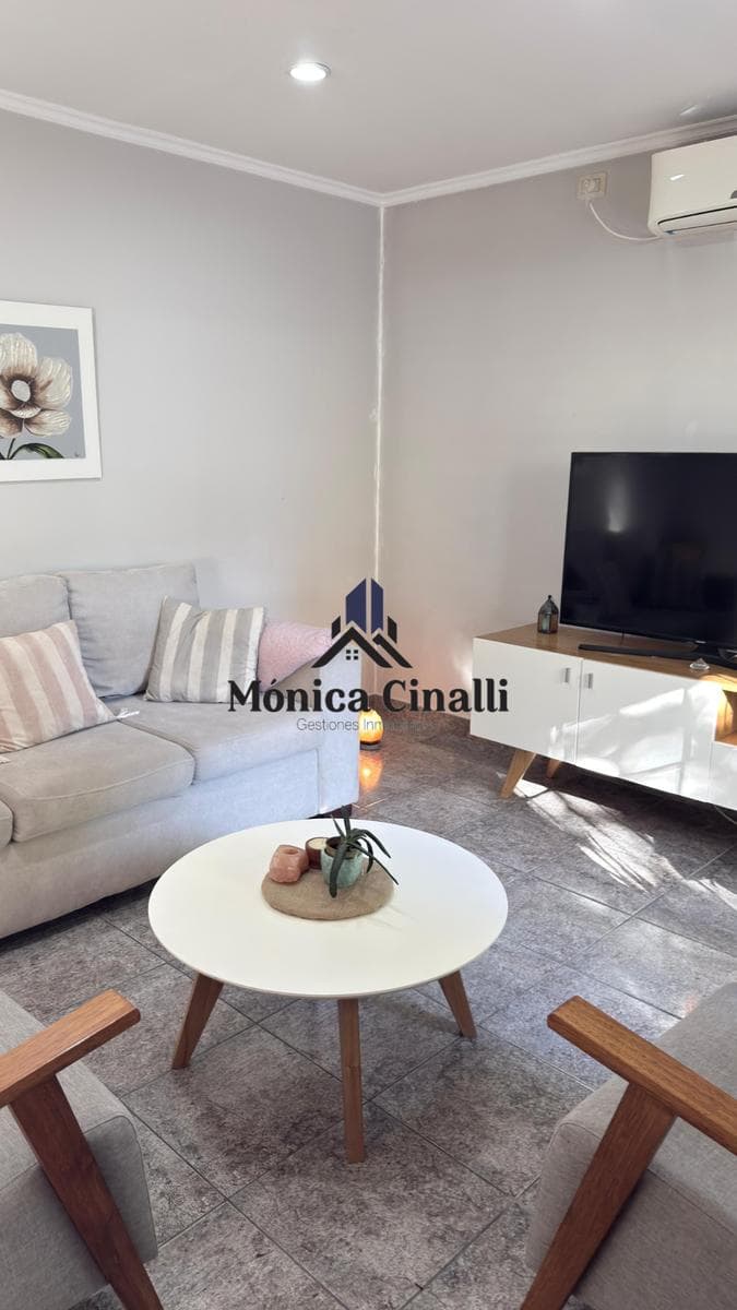 Casa en Villa Regina - 1