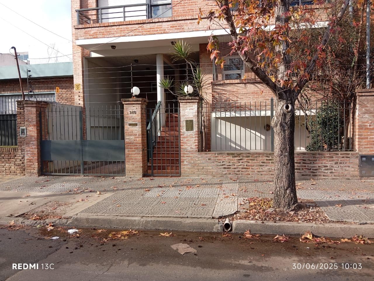 Cochera cubierta en planta baja en Venta en San Isidro - 1