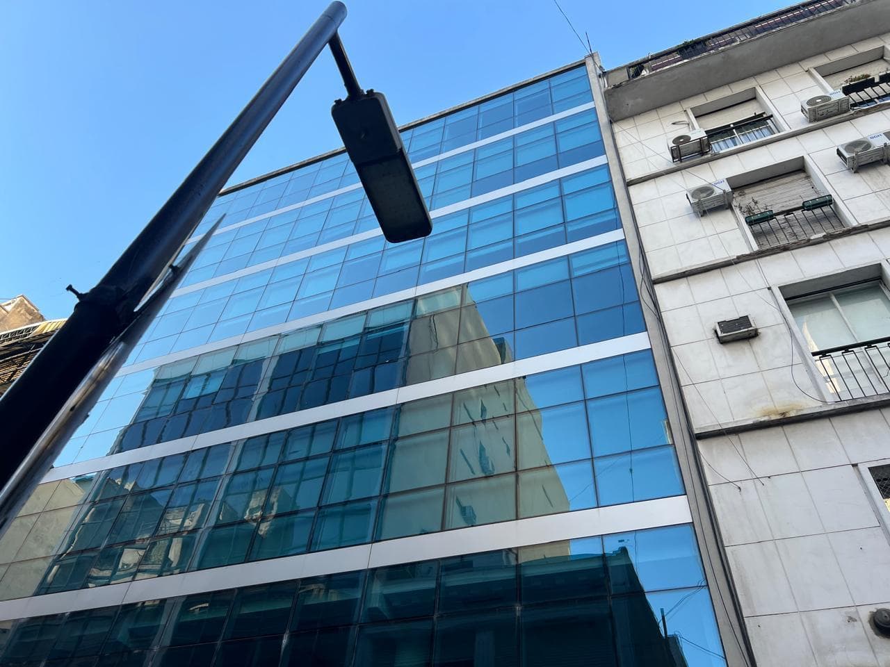 mpecable Oficina de 156 m² con Cochera Propia – San Martín al 600, 8vo Piso - 1