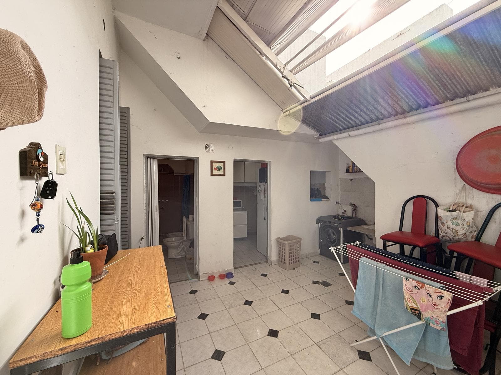 PH 2 AMBIENTES EN VENTA EN PARQUE CHACABUCO CON PATIO CUBIERTO - 1