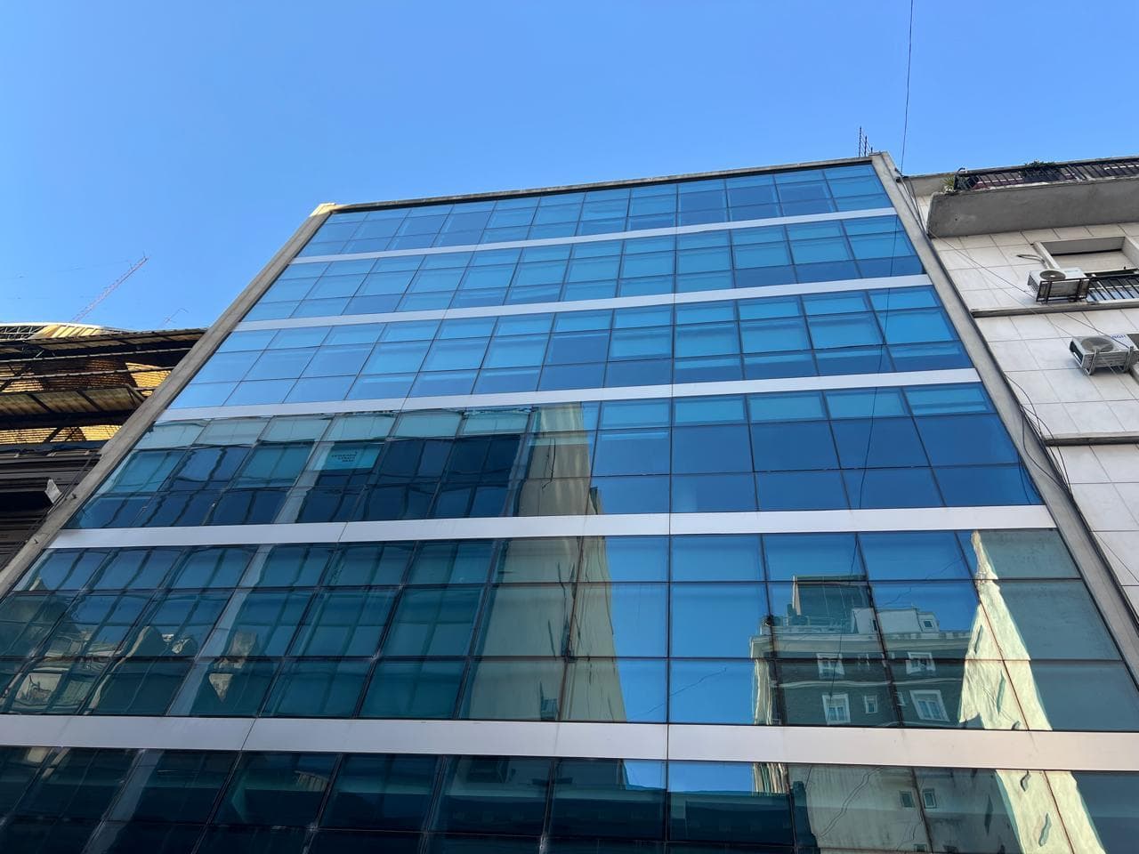 Versátil Vivienda/Lugar de trabajo de 156 m² + Cochera – San Martín al 600, 5to Piso - 1