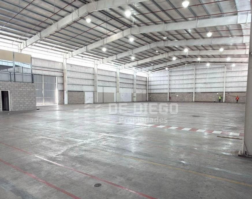 Deposito de 1759 m2 en alquiler con oficinas dentro de predio con seguridad Carapachay Vicente Lopez - 1