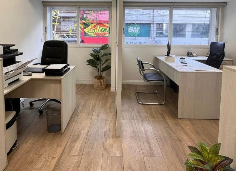Estratégica Oficina en Zona Tribunales: Reciclada | Amoblada y Alquilada - 1
