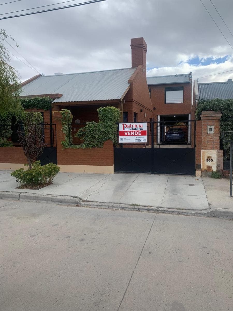 Casa en Trelew - 1