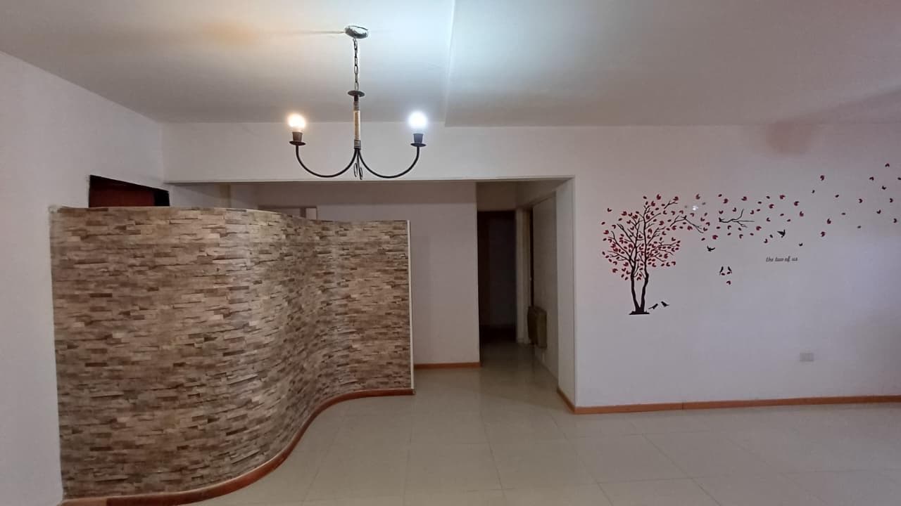 Departamento en alquiler en Cinco Saltos - 1