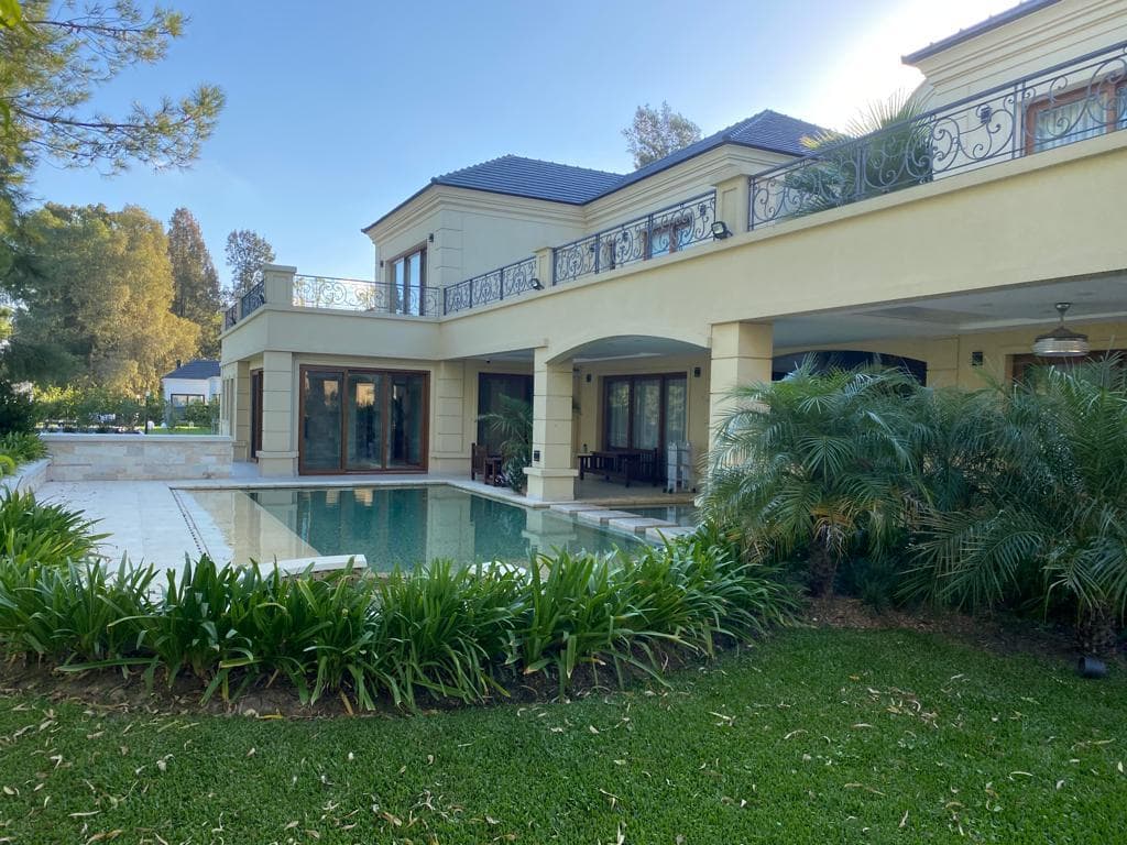 Casa en Venta con Pileta en Saint Thomas Country Club Canning PG - 1