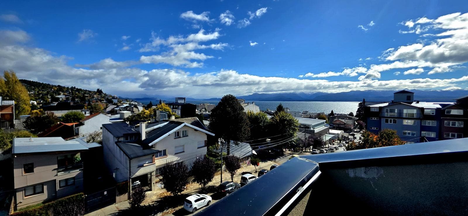 Departamento en alquiler en el Centro de Bariloche - 2 ambientes con cochera - 1
