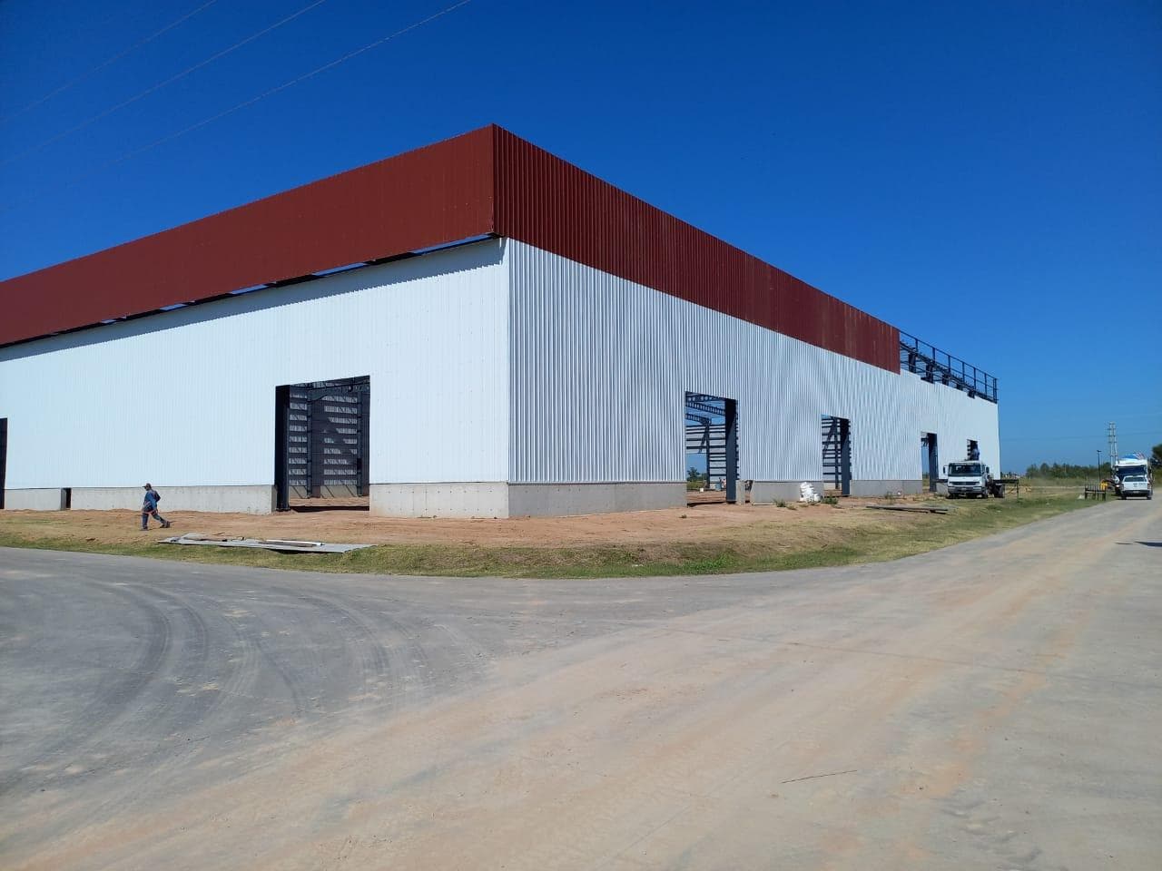 Nave Industrial en Alvear - 1