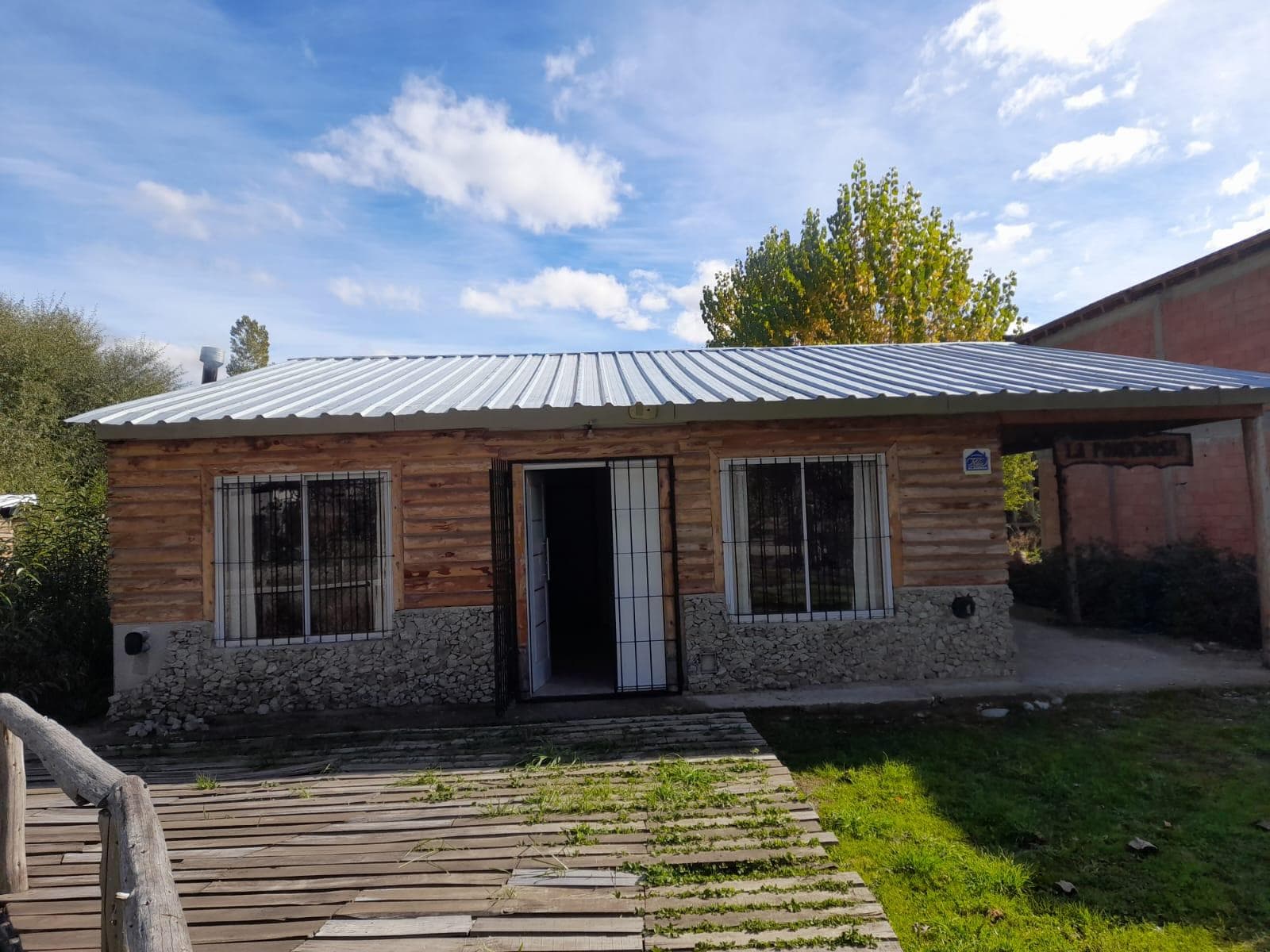 El Bolsón, Casa de 3 dormitorios en alquiler permanente - 1