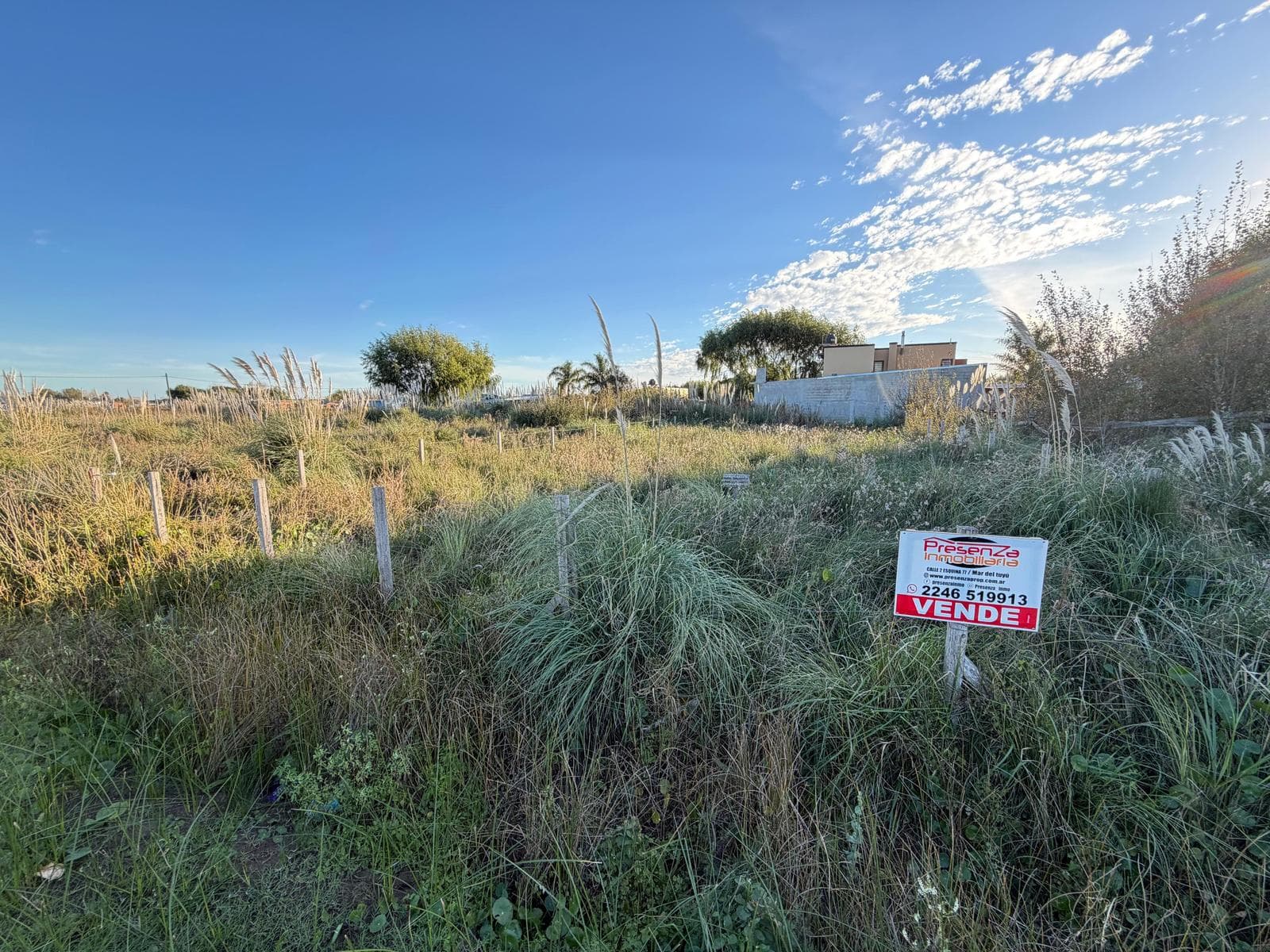 Terreno en Venta en Mar del Tuyu a Metros de Avenida - 1