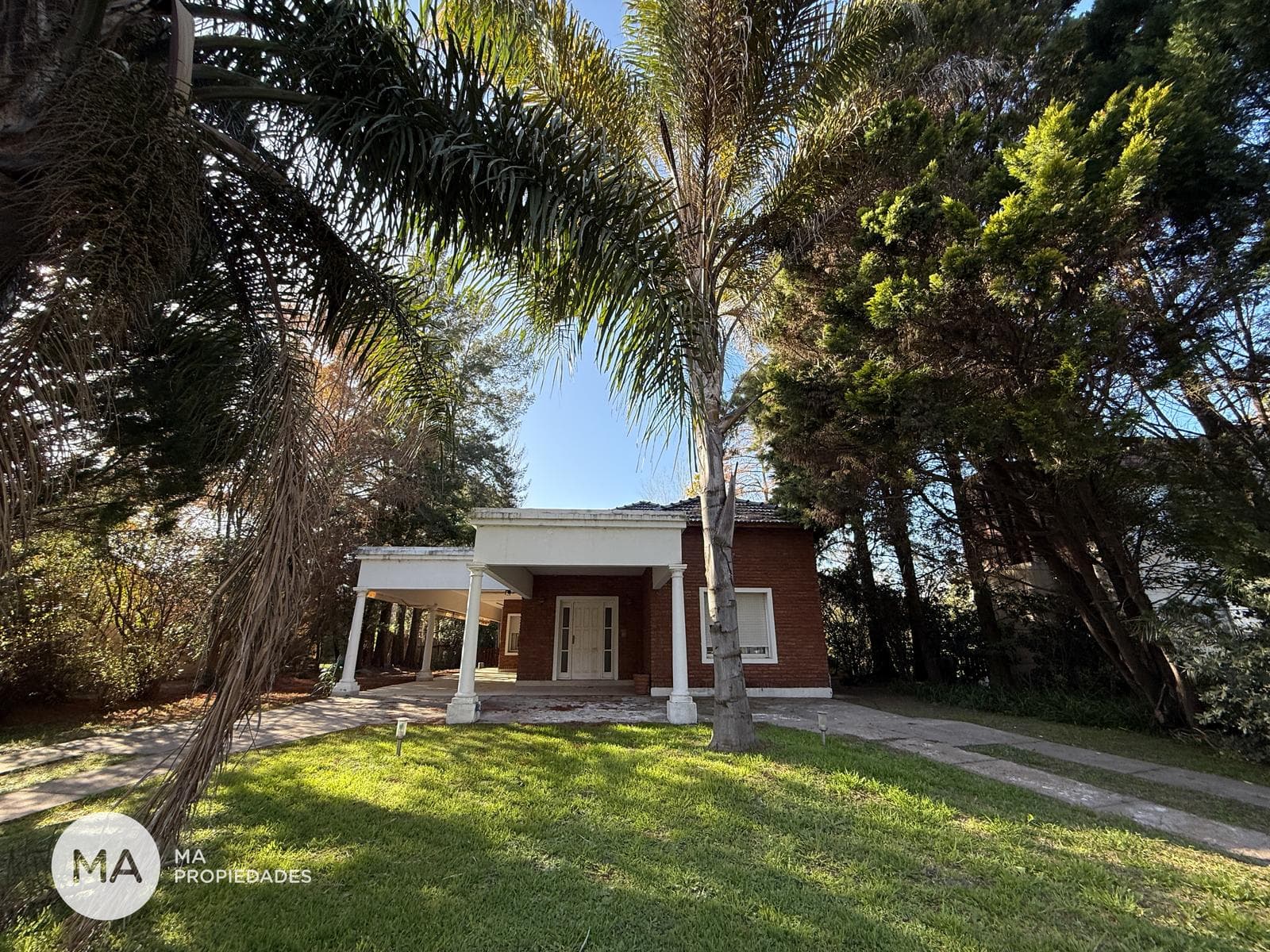 Casa 2 Dormitorios con jardín y pileta - Cielo Barrio Privado - Roldán | Alquiler - 1