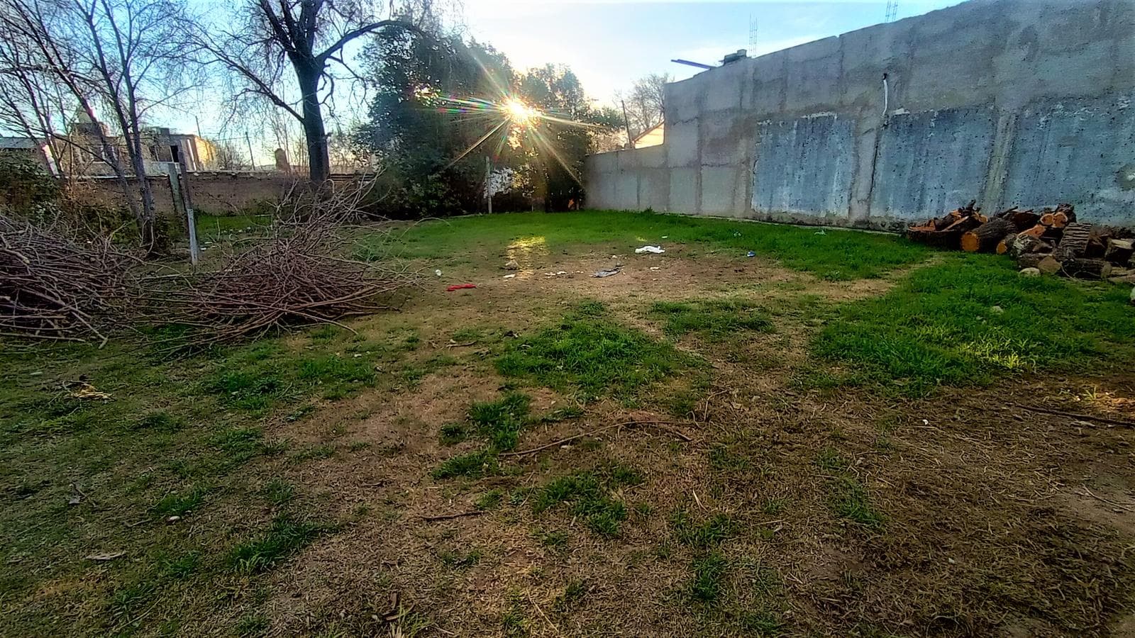 VENTA LOTE 300 m2 EN ARGÜELLO - 1