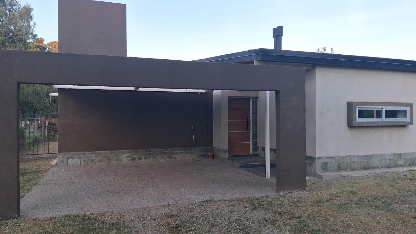 Casa EN EL Barrio Privado Los Olivos, Centenario, Neuquén - 1