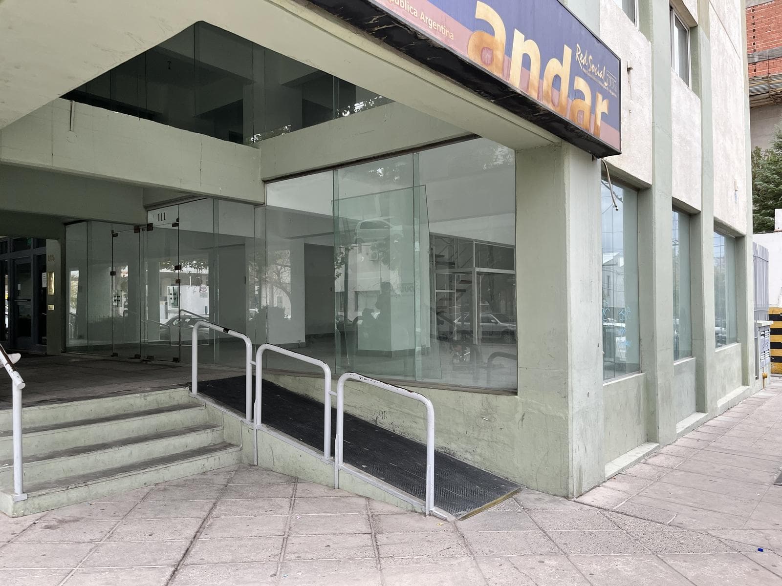 VENTA LOCAL BS AS y RIVADAVIA-NEUQUEN CAPITAL - 1