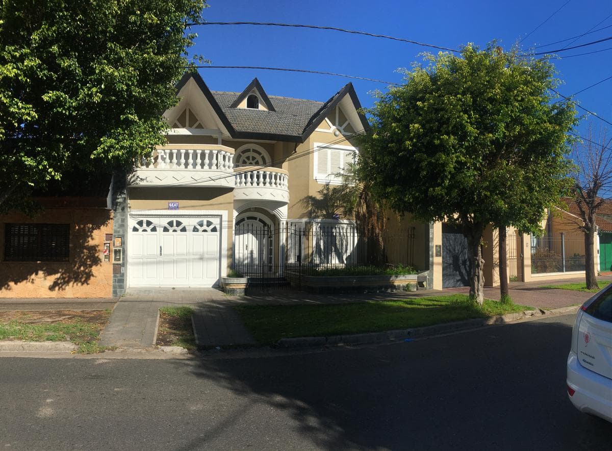 VENTA CASA 6 AMBIENTES RAMOS MEJIA - 1