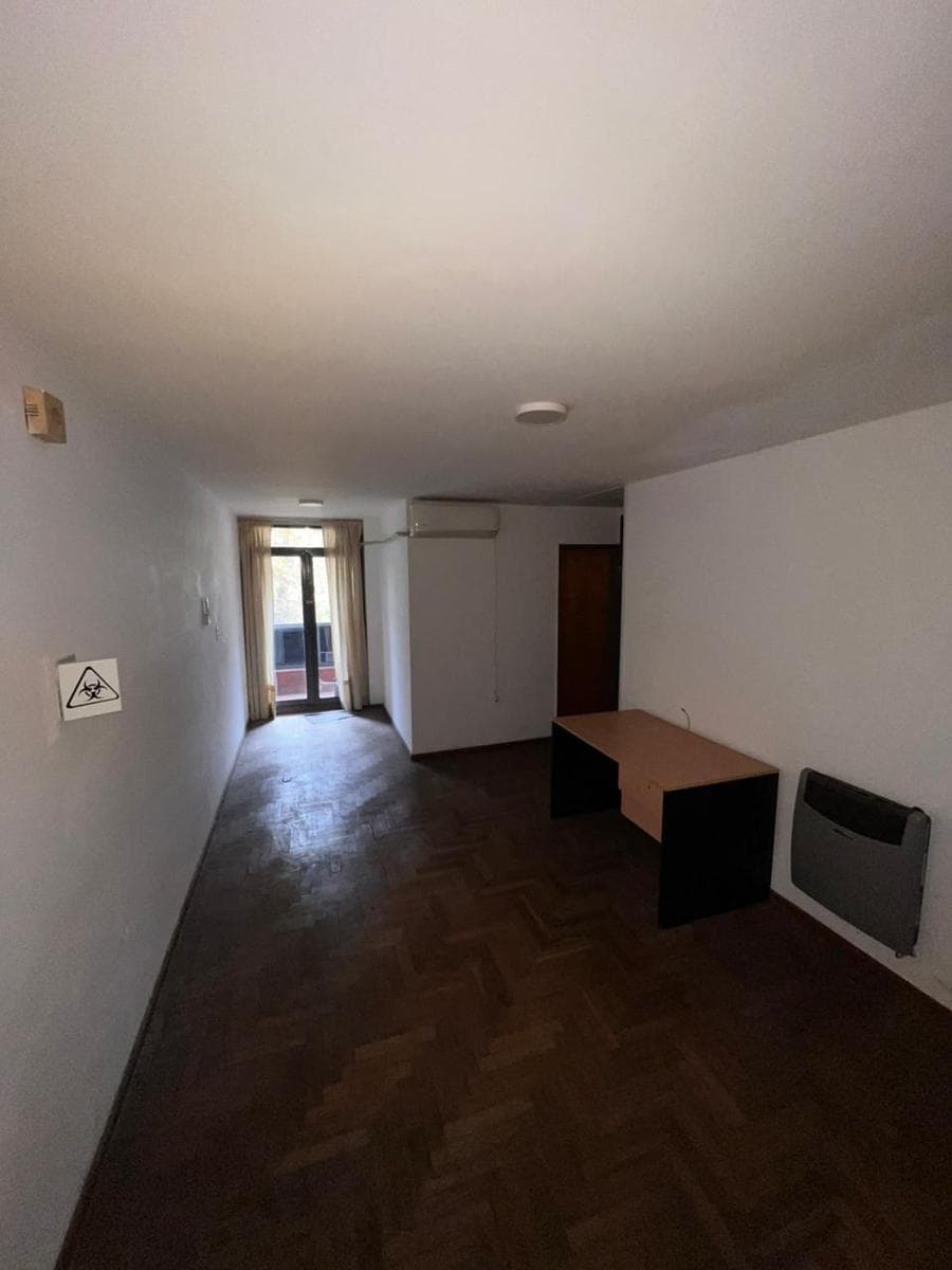 Departamento céntrico en alquiler – Excelente ubicación- Un dormitorio con balcón - 1