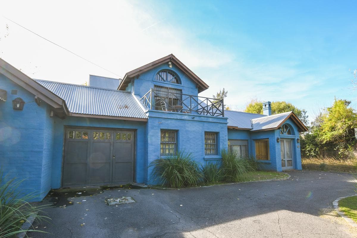 Casa de 4 dormitorios en venta con pileta en Aldea - 1