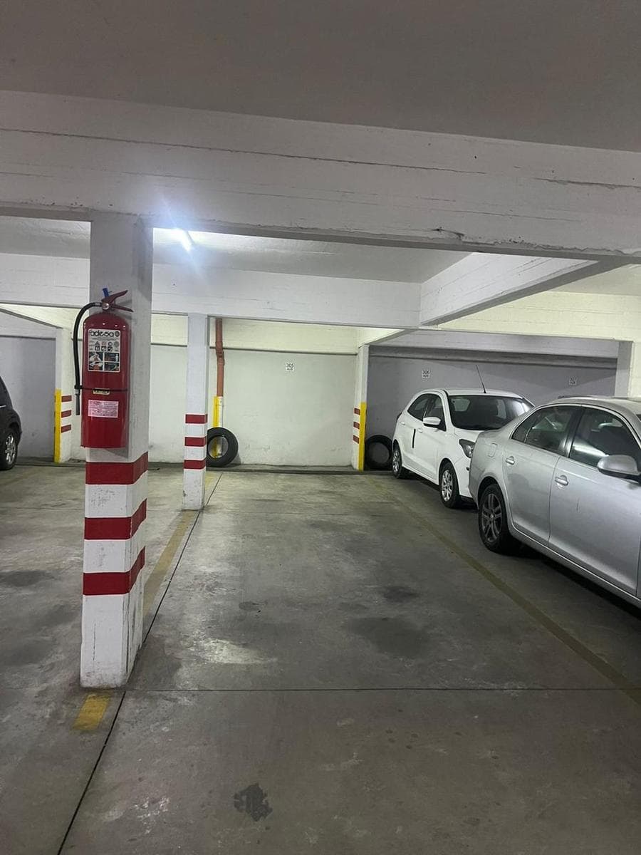 VENTA - COCHERA - ZONA RIO - 1