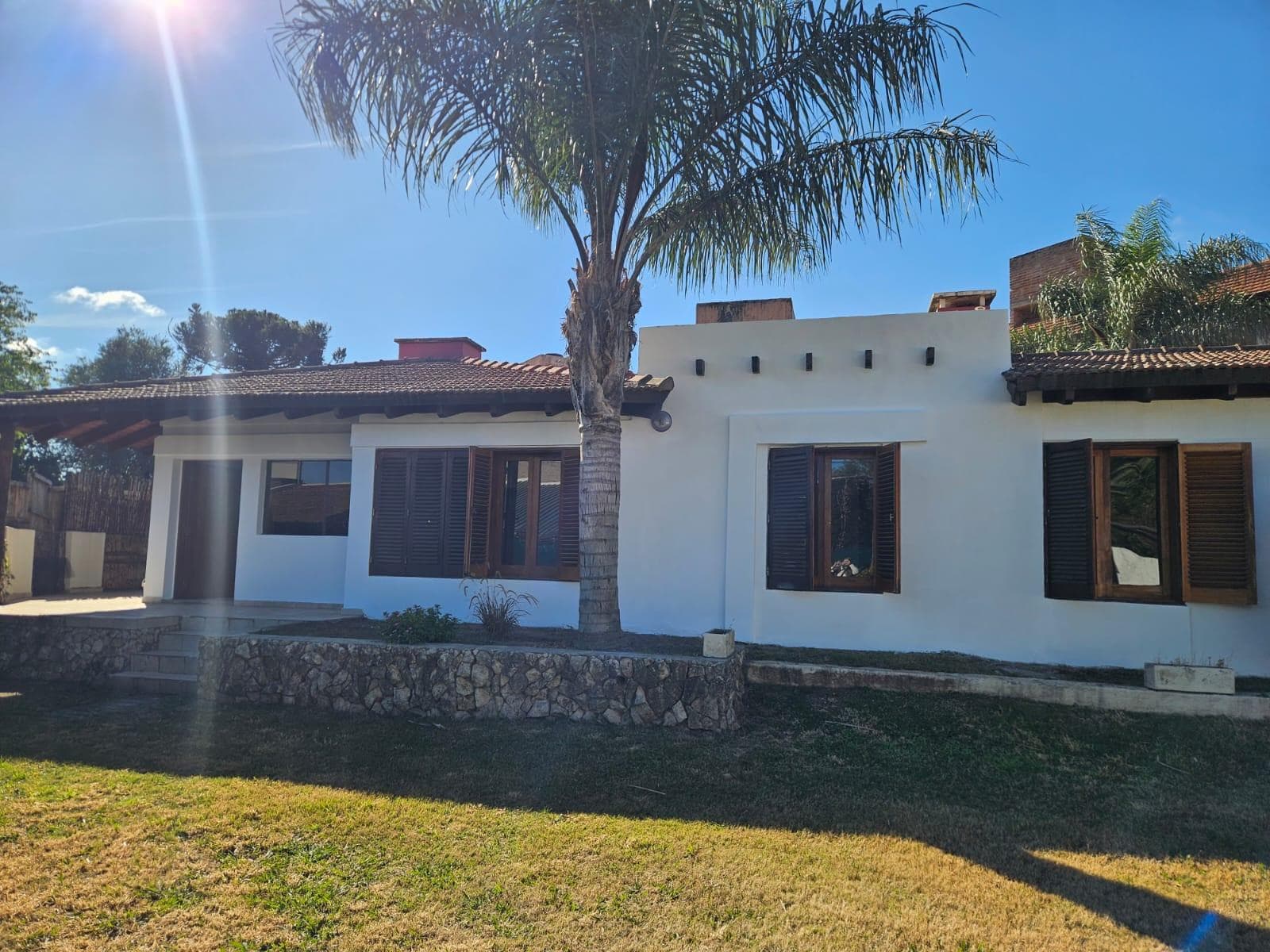 Alquiler casa 3 dormitorios Villa Belgrano / IDEAL COMERCIAL / UNA PLANTA - 1
